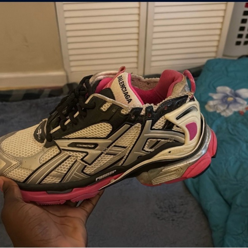 Balenciaga Women's White and Pink Sneakers